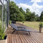 4 Bedroom Stunning In Aakirkeby *
