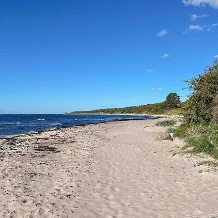 4 Bedroom Stunning In Aakirkeby *