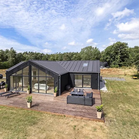 Splendida Casa Con 4 Da Letto Ad Aakirkeby Vester Somarken