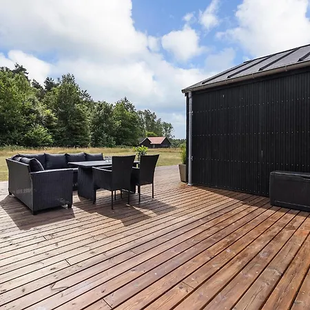 Splendida Casa Con 4 Da Letto Ad Aakirkeby Casa vacanze *