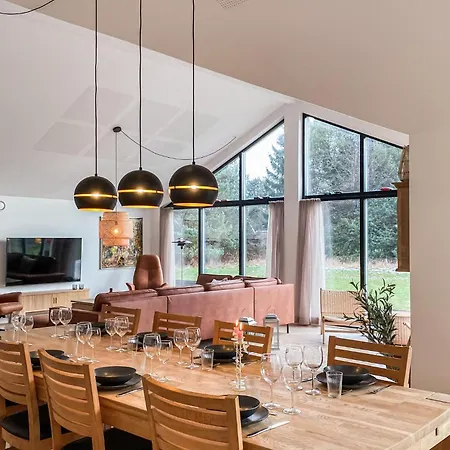 4 Bedroom Stunning In Aakirkeby *
