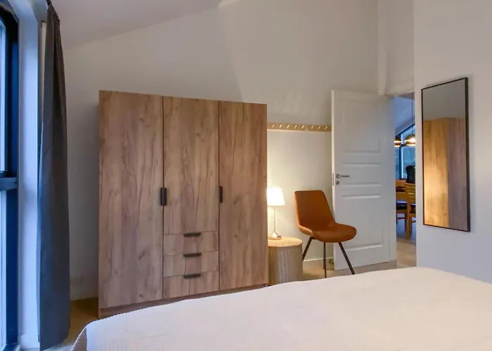 4 Bedroom Stunning In Aakirkeby Vester Somarken