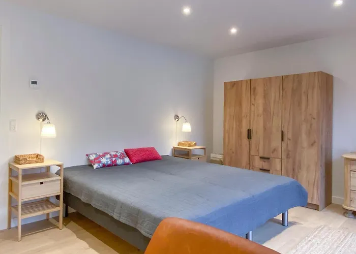 4 Bedroom Stunning In Aakirkeby Vester Somarken