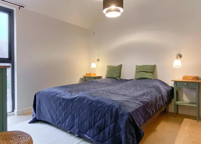 4 Bedroom Stunning In Aakirkeby Vester Somarken